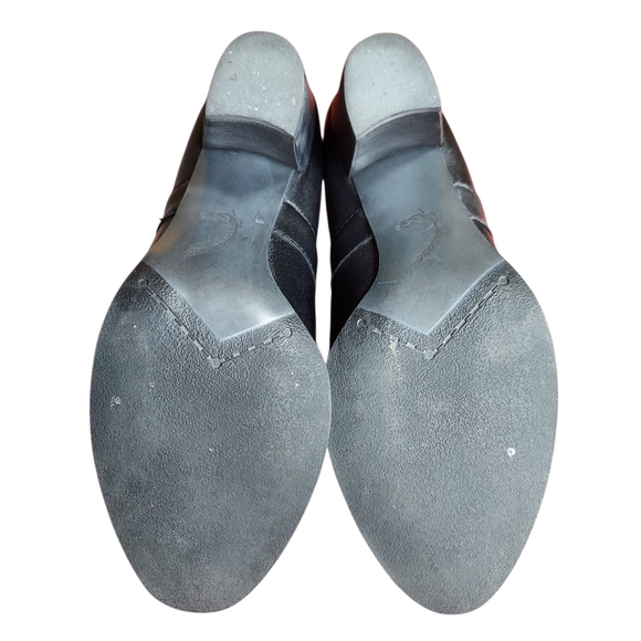 The UGG Cobie II Women’s Ankle Boots high heels Chelsea StyleExcellent Conditio - Picture 16 of 16